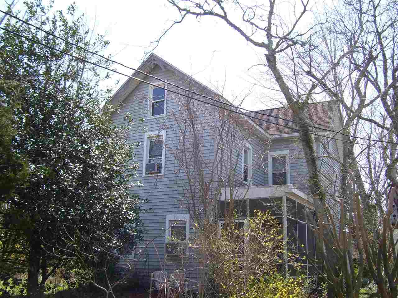 402 Holly - Photo 1