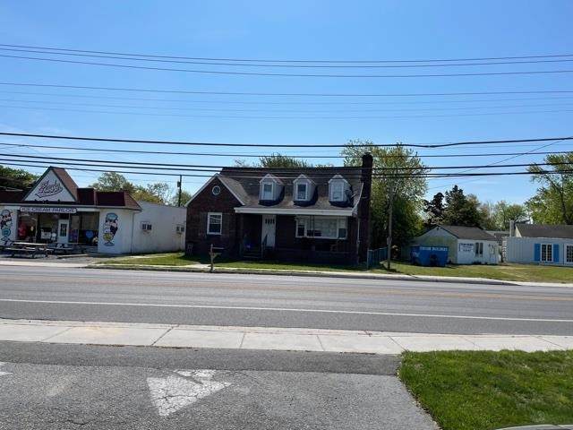 1602 Bayshore - Photo 1
