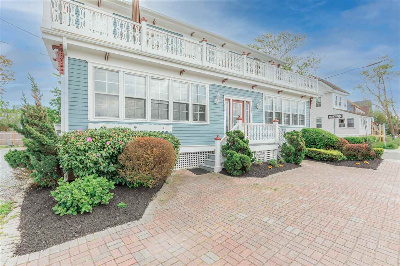 904 Lafayette - Photo 1