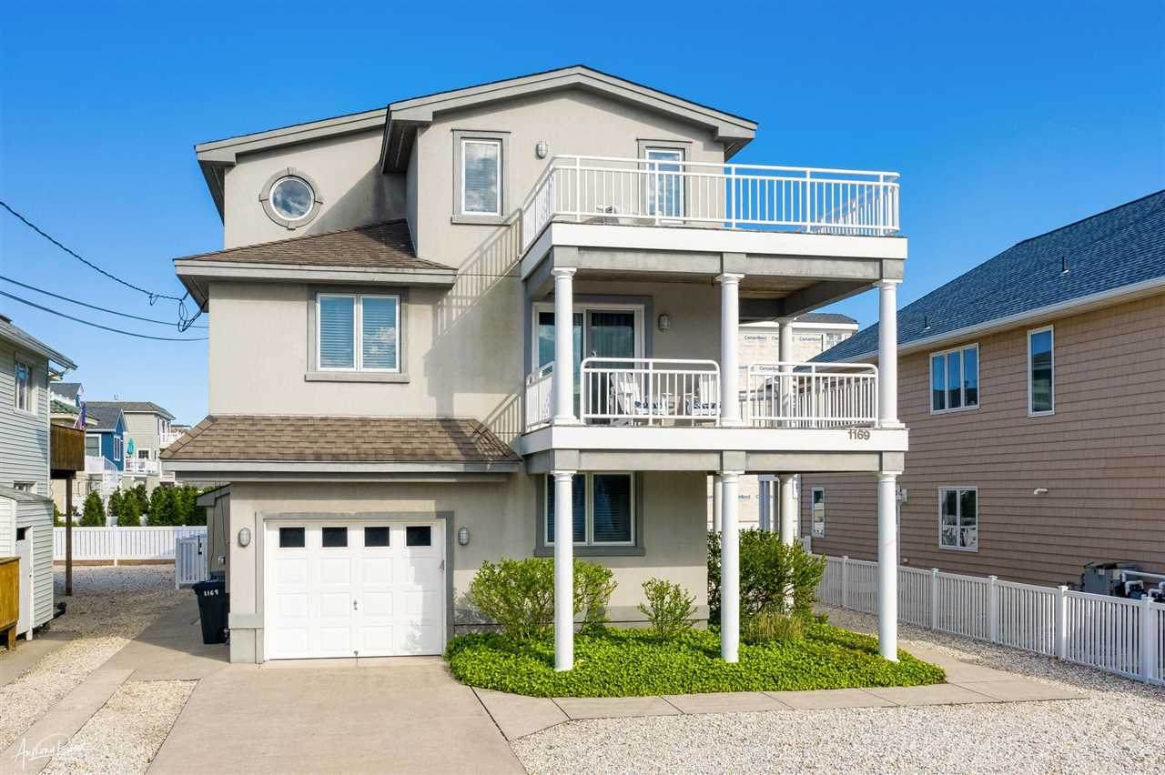1169 Avalon - Photo 1