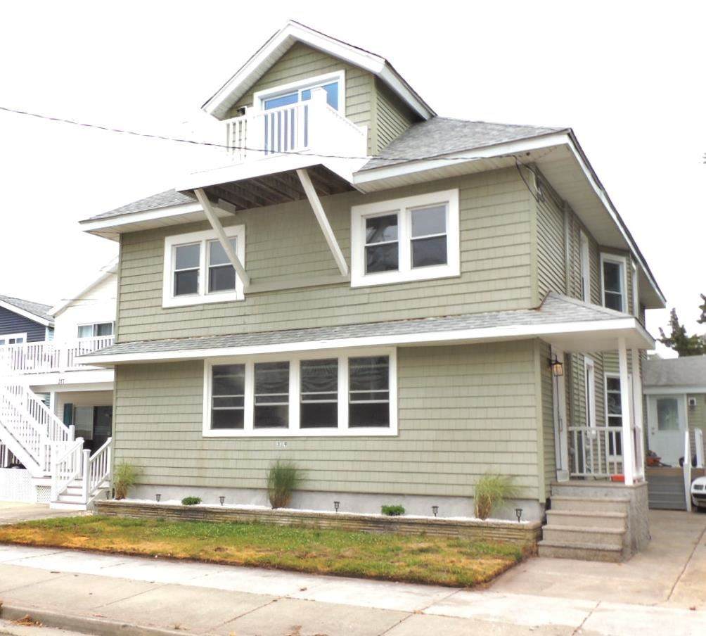 319 17th - Photo 1