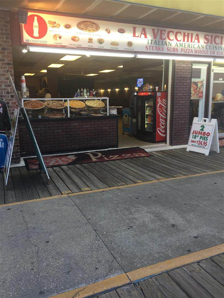 2116-2118 Boardwalk - Photo 1