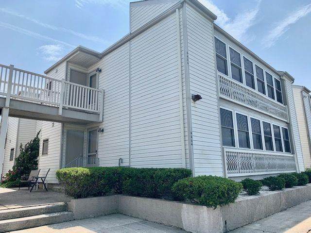 4464 West - Photo 1