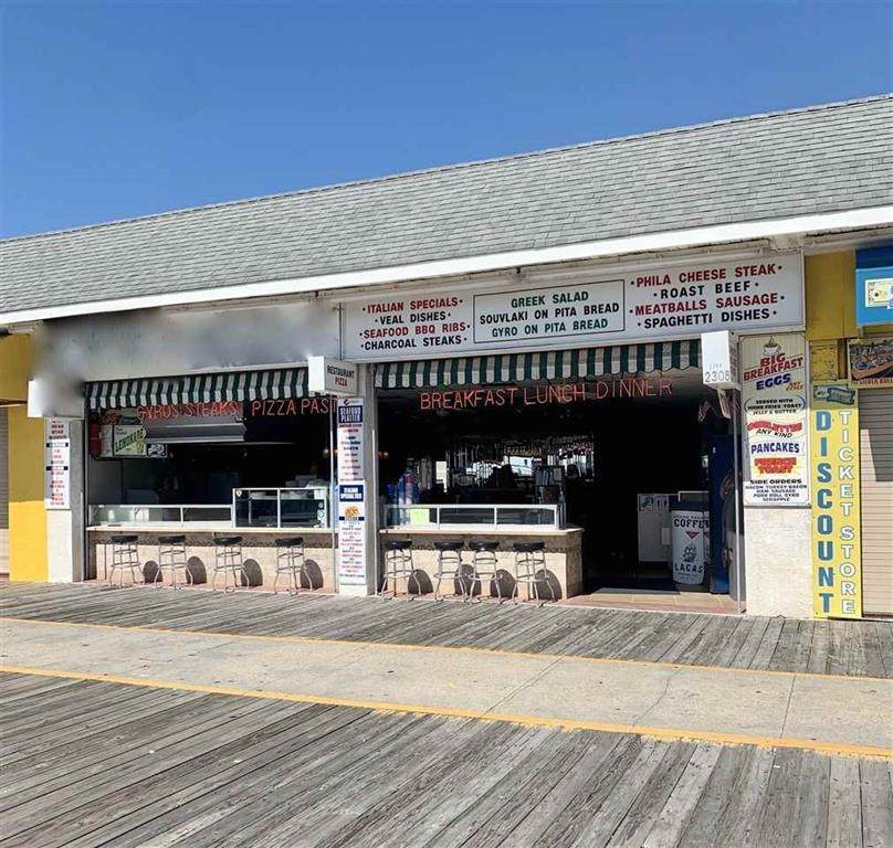 2306-2308 Boardwalk - Photo 1