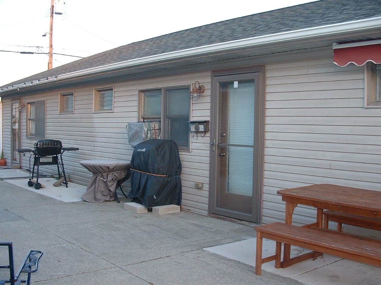 112 21st - Photo 1