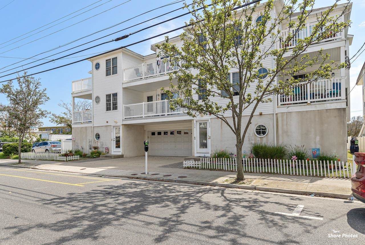 232 Garfield Avenue - Photo 1