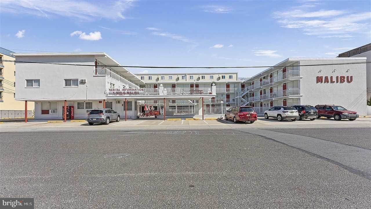 431 19th Avenue - Photo 1