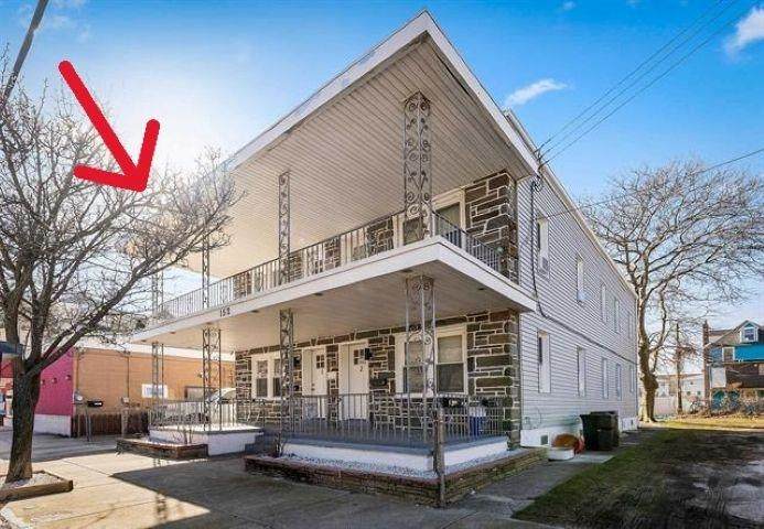 152 Davis Avenue - Photo 1