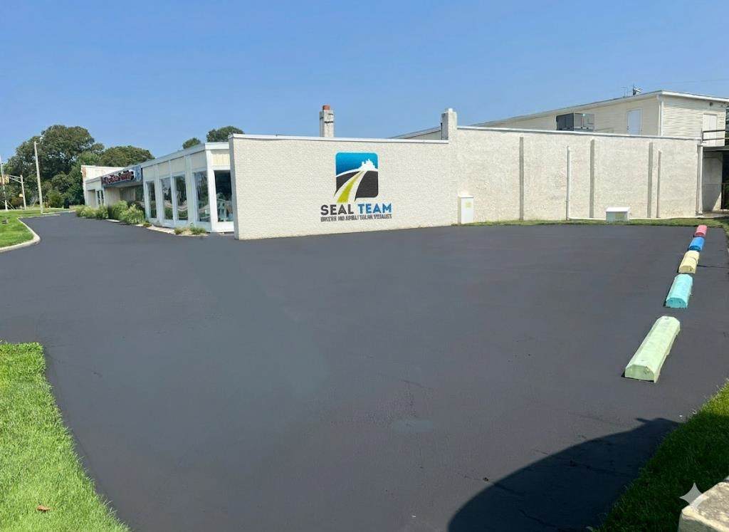 1205 Peterson Way - Photo 1