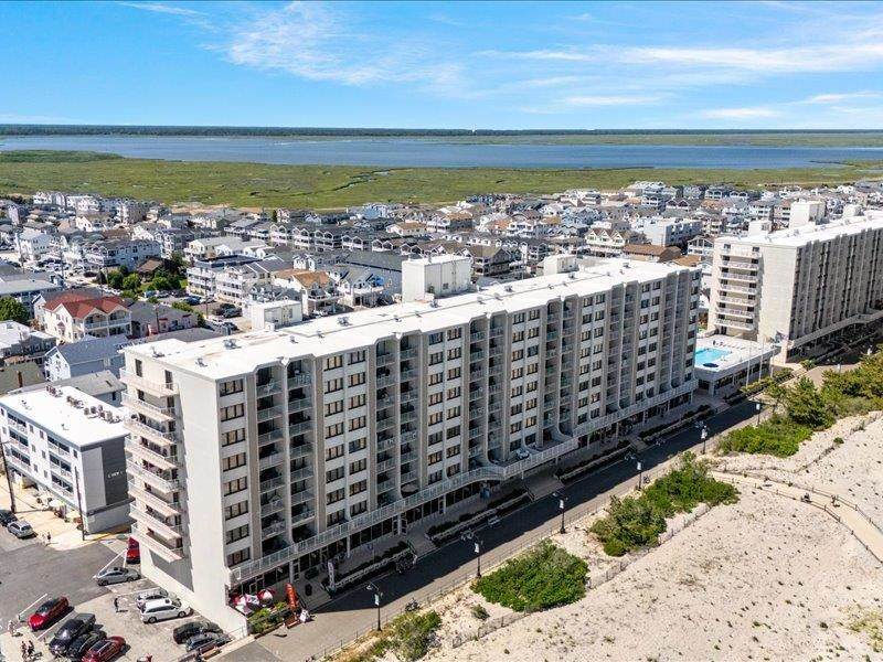 https://bt-photos.global.ssl.fastly.net/capemay/orig_boomver_1_261779-2.jpg