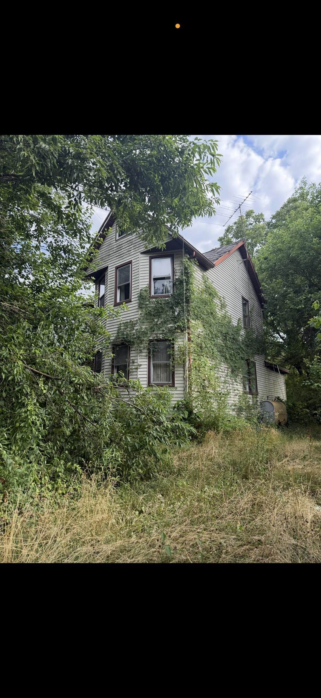 217 Franklin Street - Photo 1