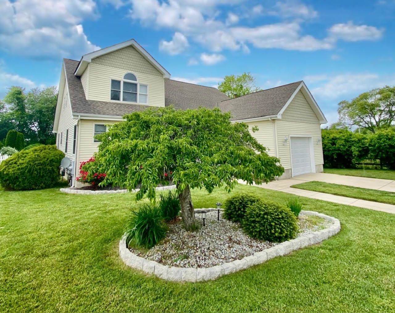 7 Liberty Drive - Photo 1