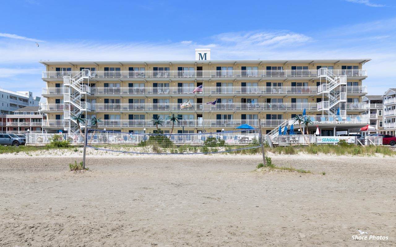 427 Miami Avenue - Photo 1