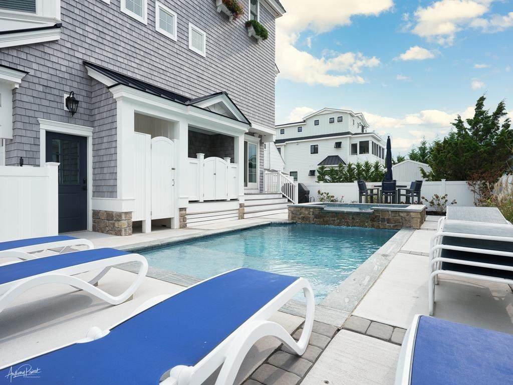 https://bt-photos.global.ssl.fastly.net/capemay/orig_boomver_1_262434-2.jpg