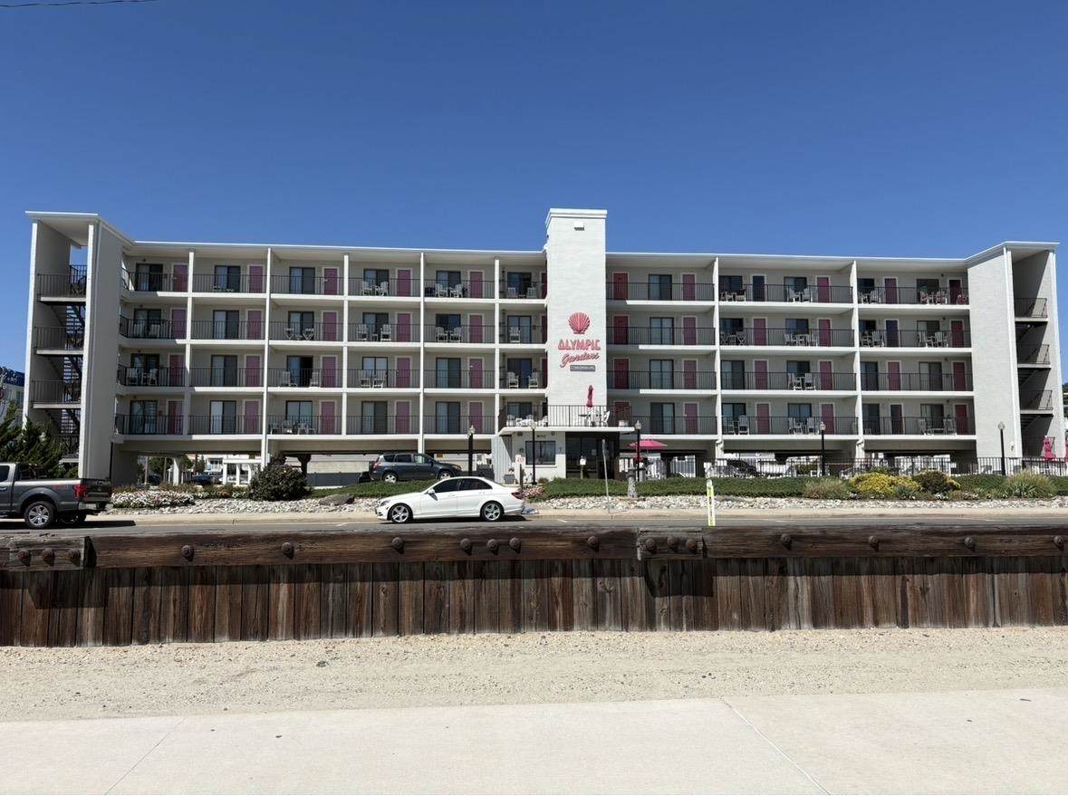 900 Kennedy Boulevard - Photo 1