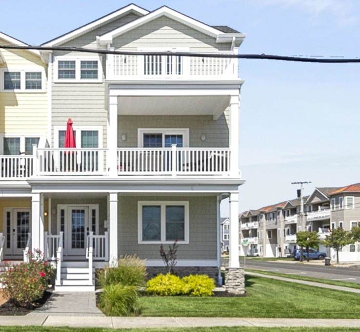 2400 Surf Avenue - Photo 1