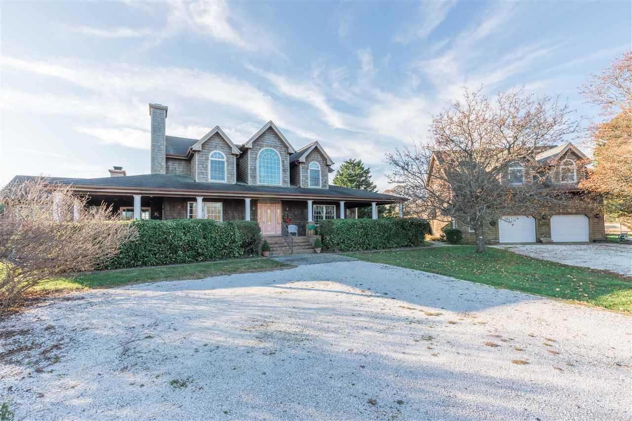 542 New England - Photo 1