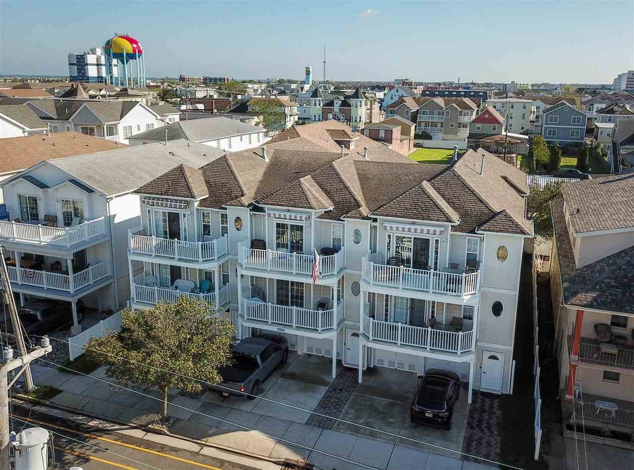219 Roberts Ave - Photo 1