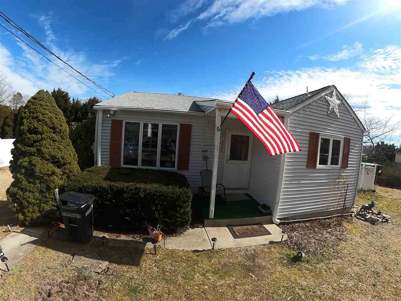 3206 Holly - Photo 1