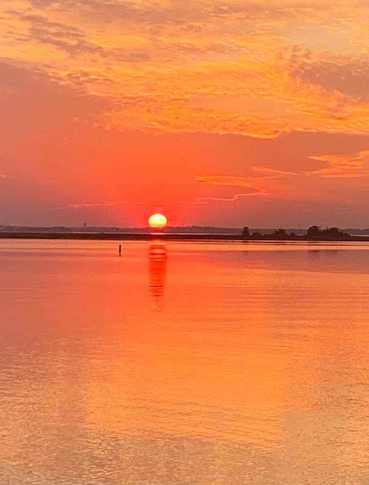 https://bt-photos.global.ssl.fastly.net/capemay/1280_boomver_1_260380-2.jpg