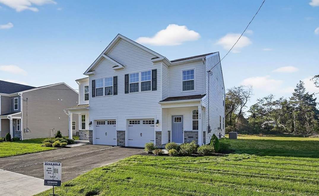 208 Bentz Avenue - Photo 1