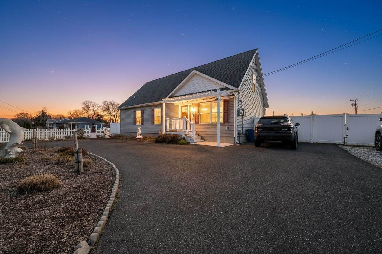720 Town Bank Road - Photo 1