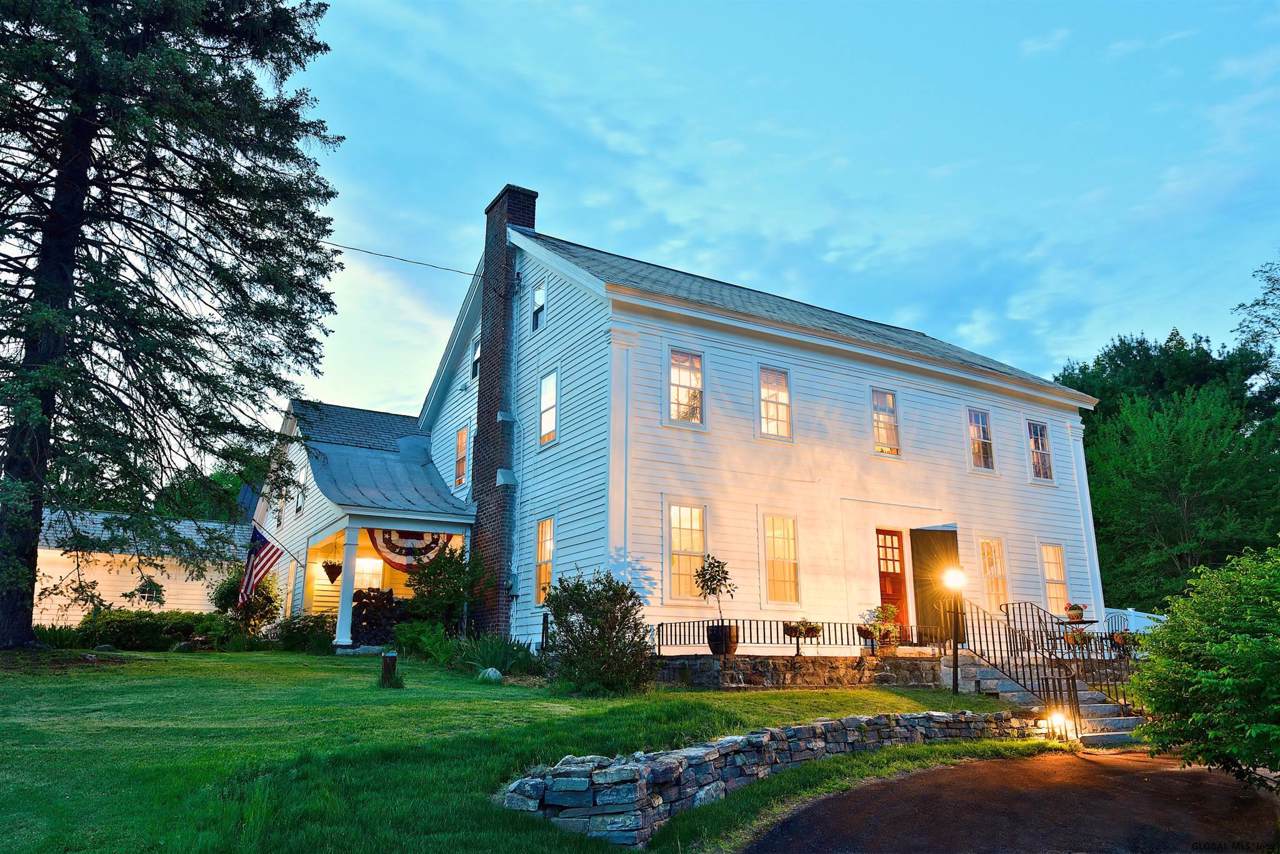 177 Parkhurst Rd - Photo 1