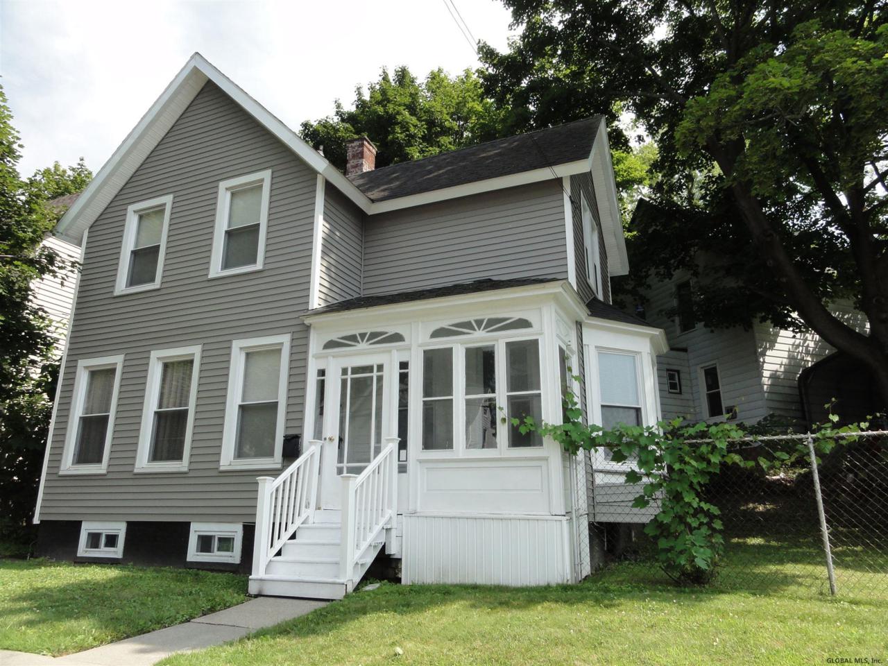 80 Washington Av - Photo 1