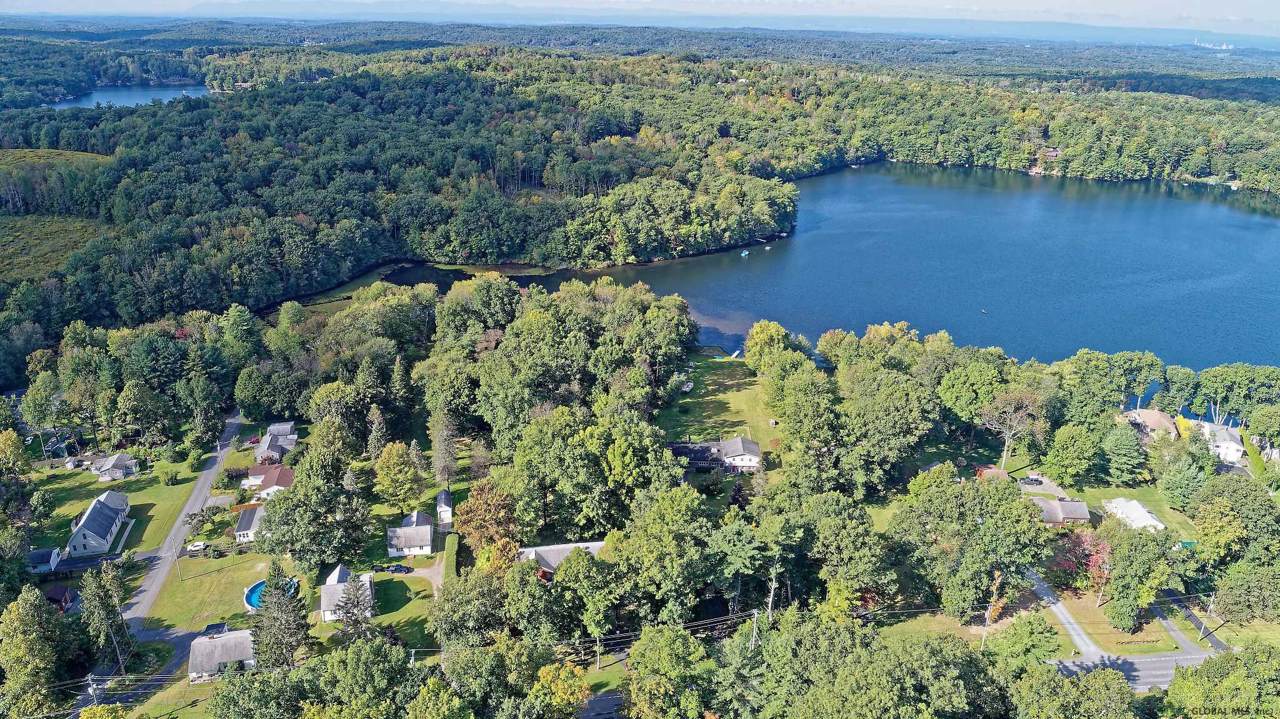 2553 Ny Highway 43 - Photo 1