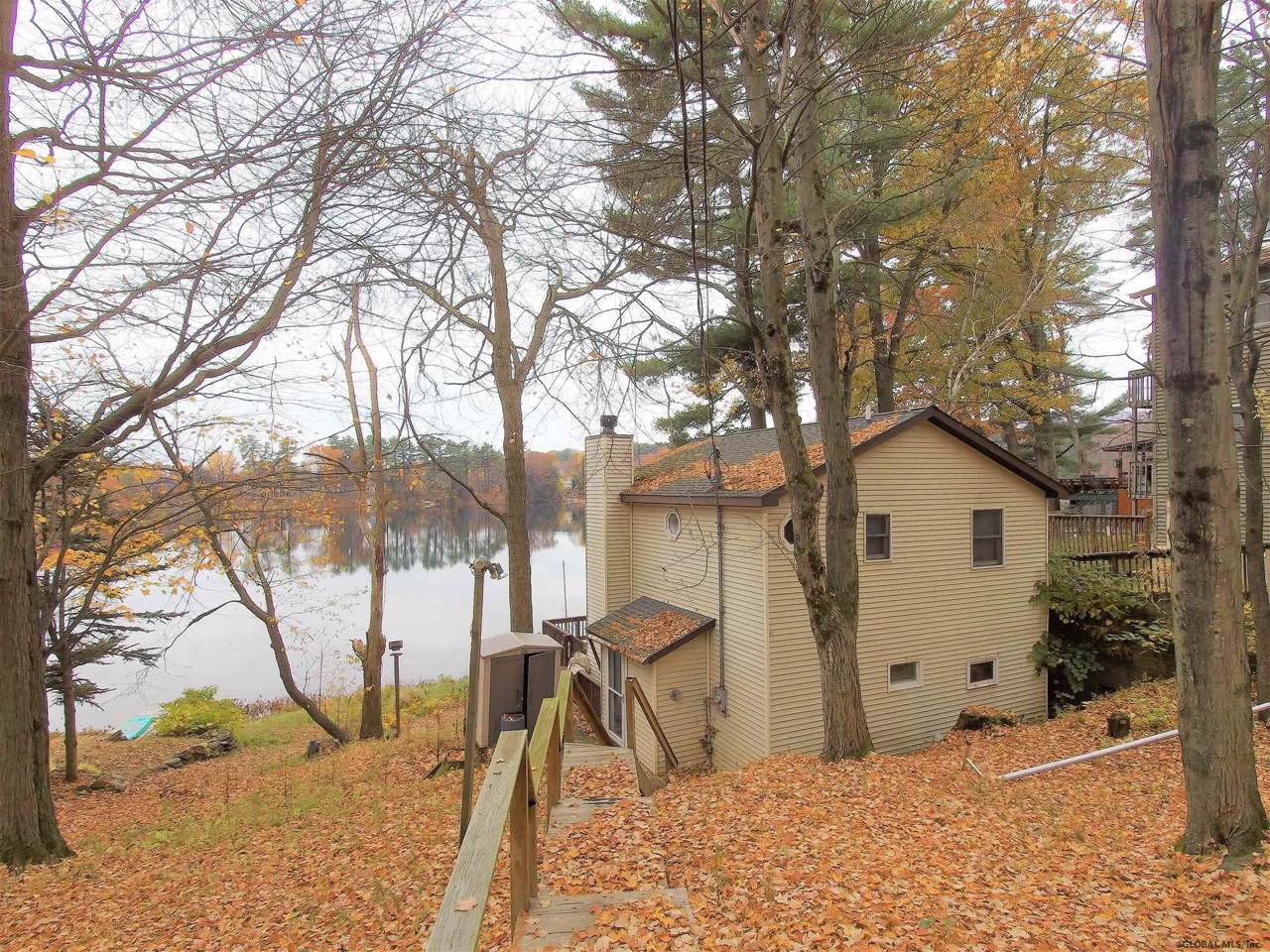 128 Sunnyside North - Photo 1