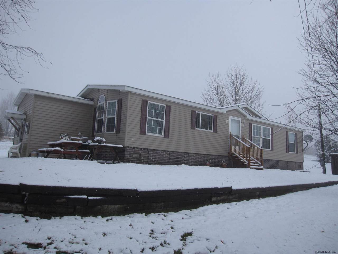 590 Hard Scrabble Rd - Photo 1