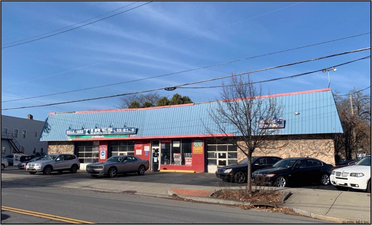 569 Delaware Av - Photo 1