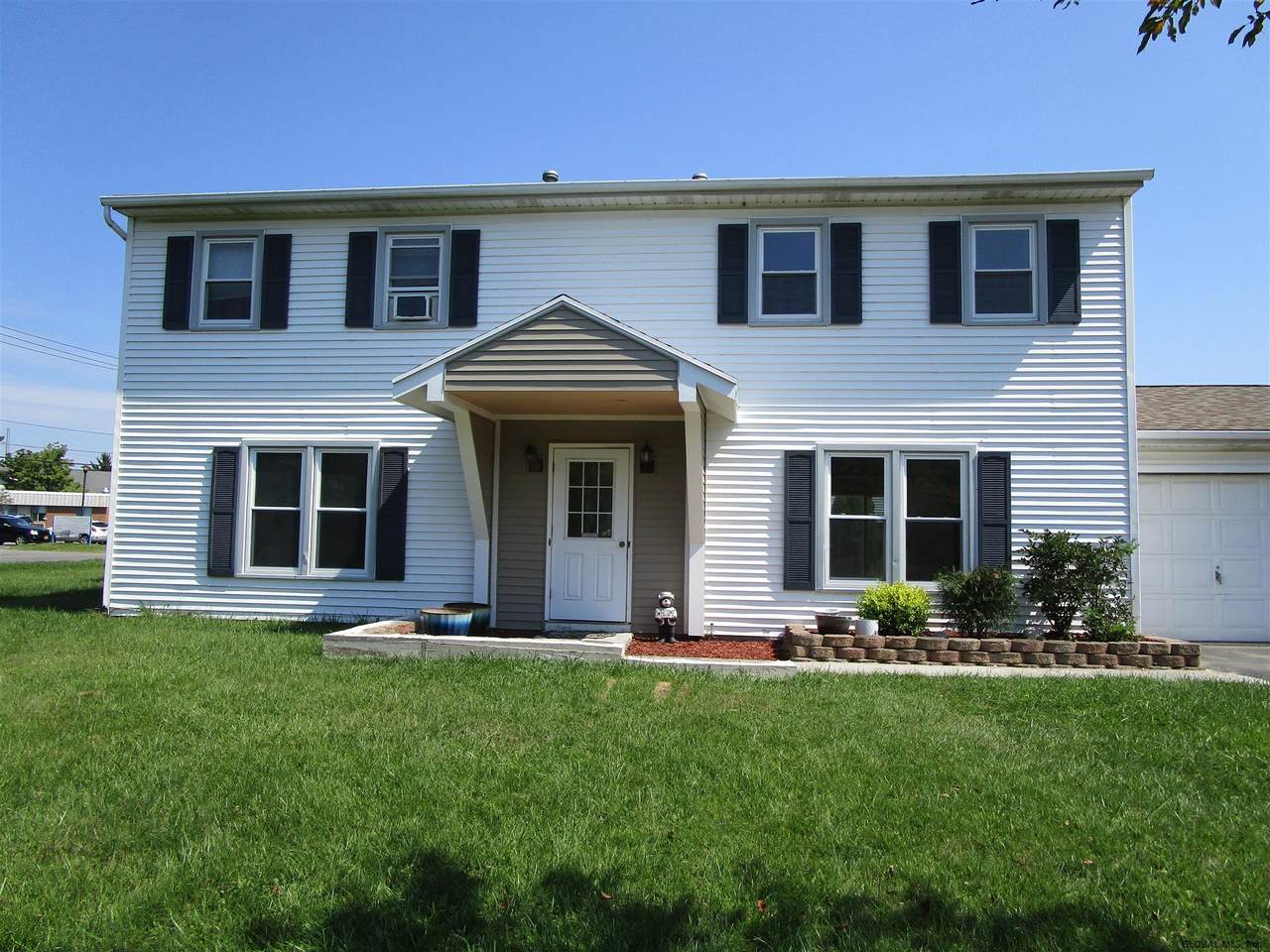 4-6 Hanover Dr - Photo 1