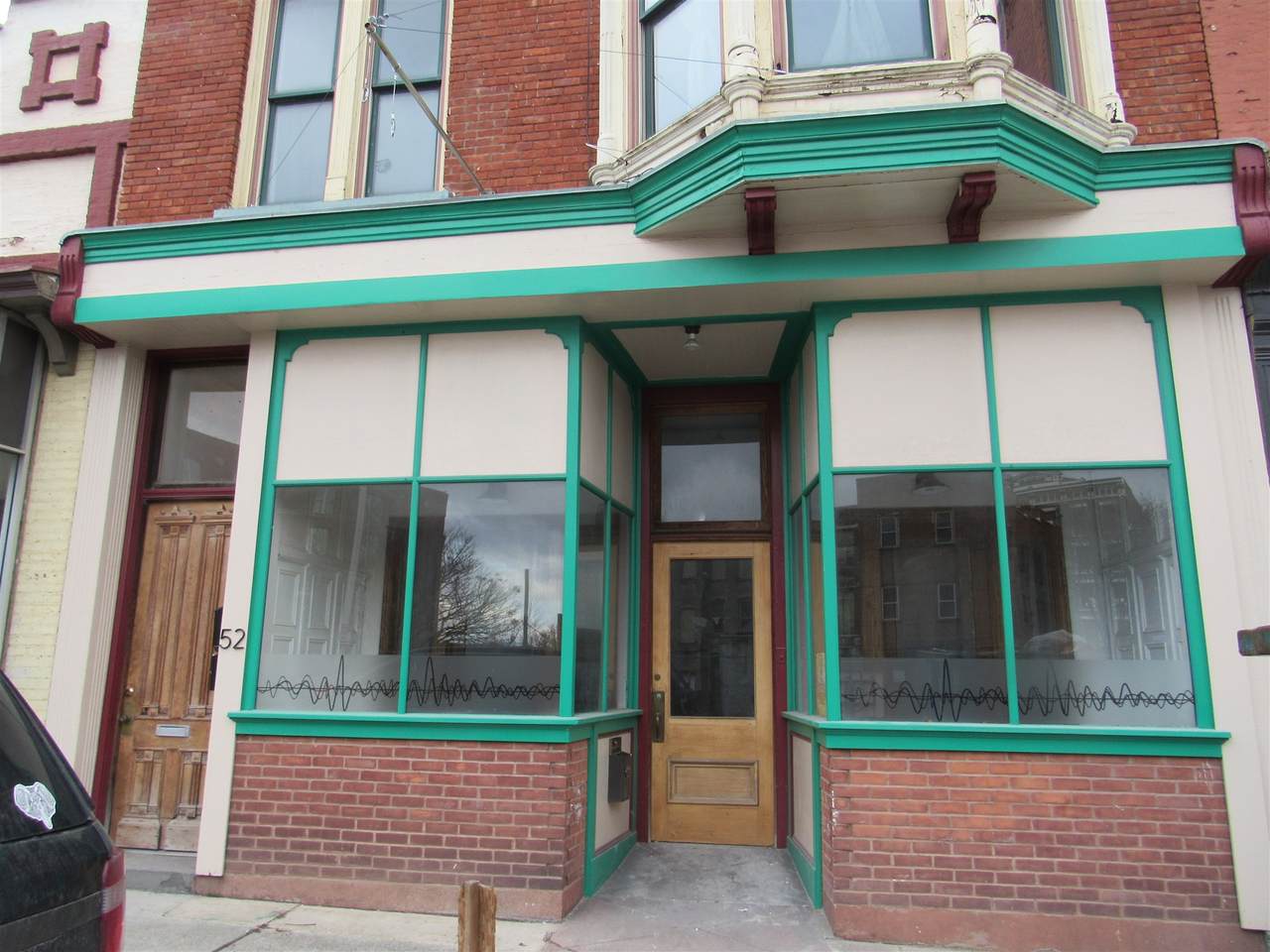 52 King St - Photo 1