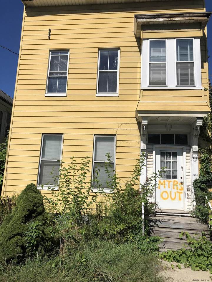 1527 Foster Av - Photo 1