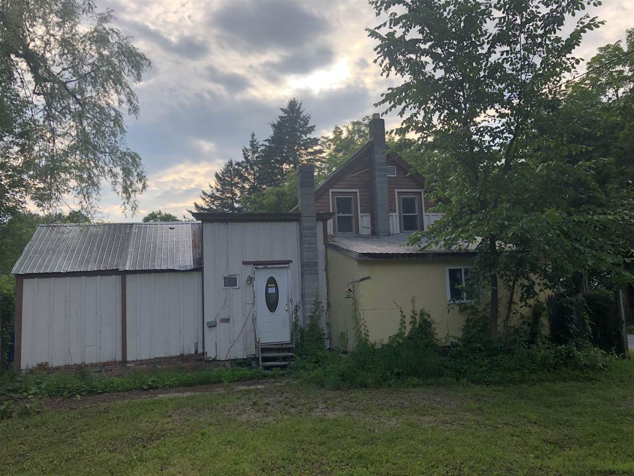 7 South Av - Photo 1