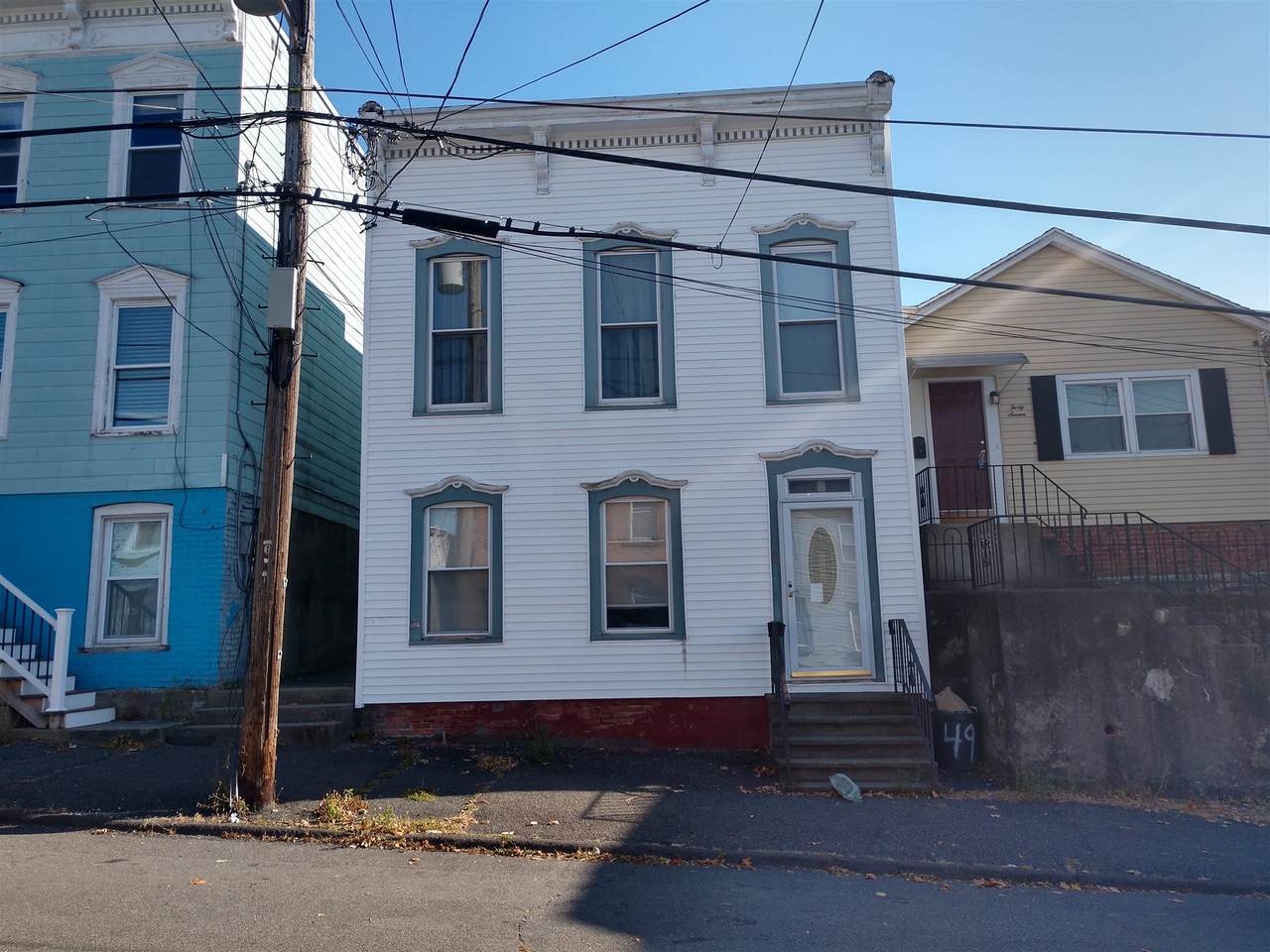 49 13TH ST - Photo 1
