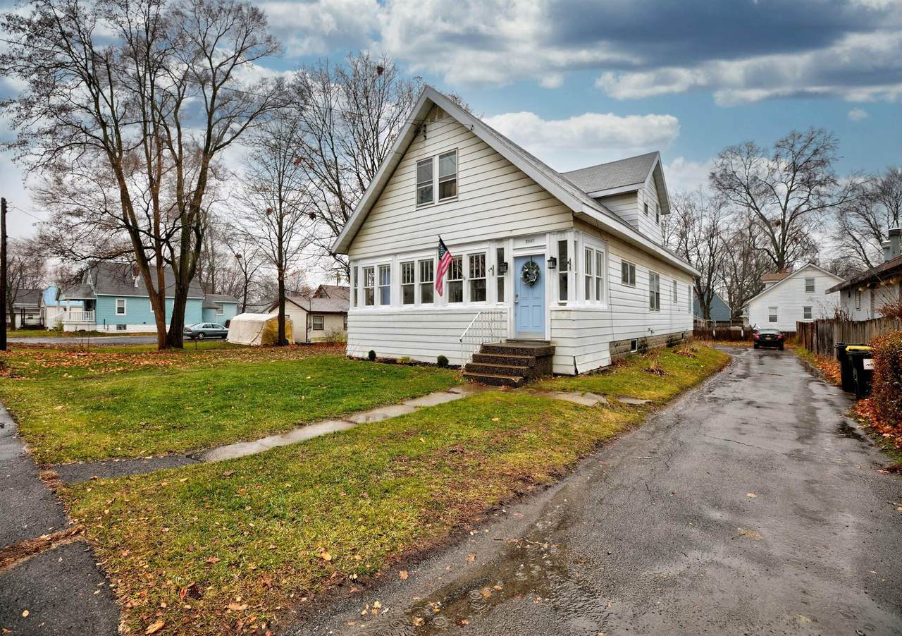 2907 Guilderland Av - Photo 1
