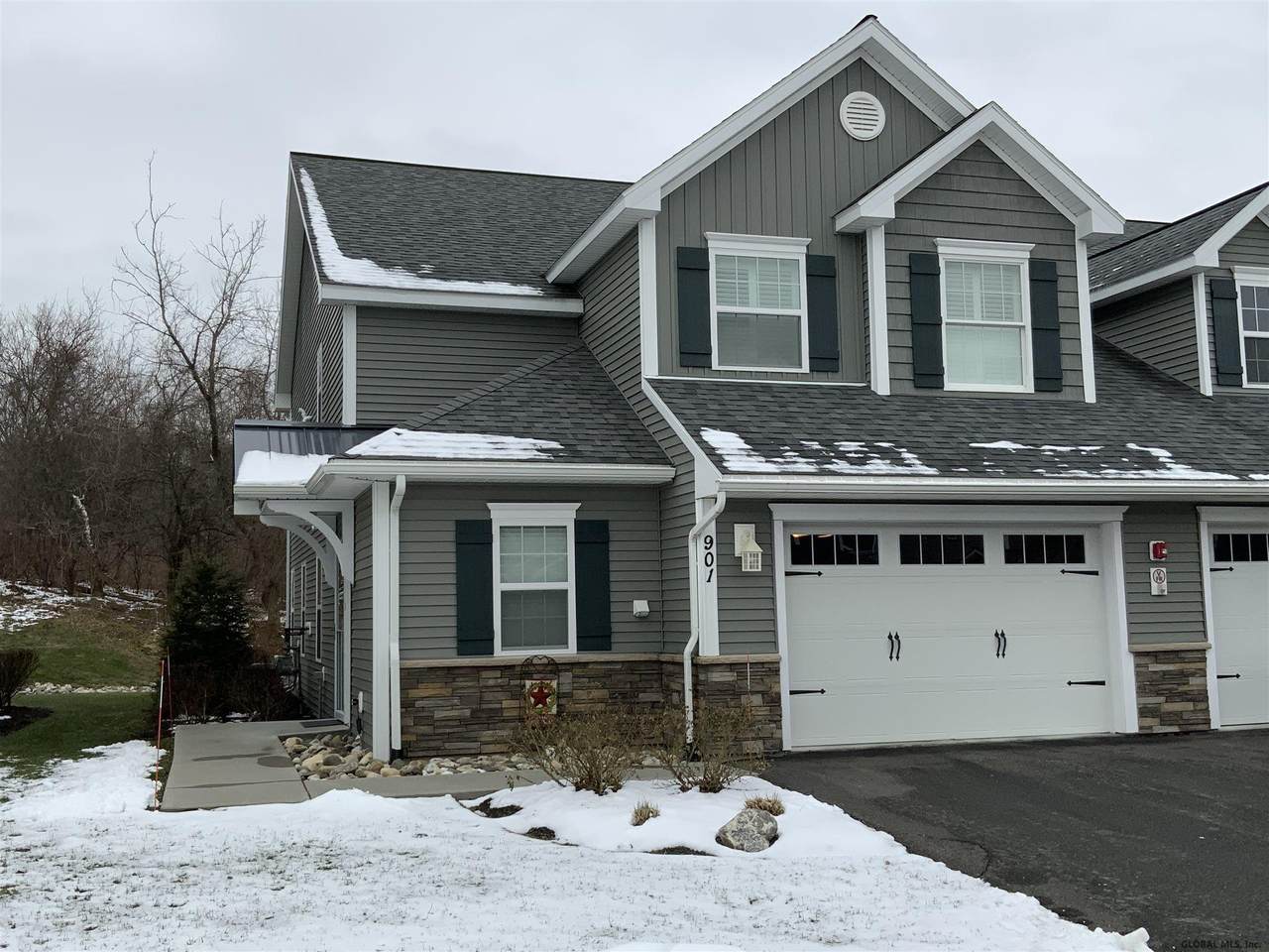 901 Brunswick Meadow Way - Photo 1