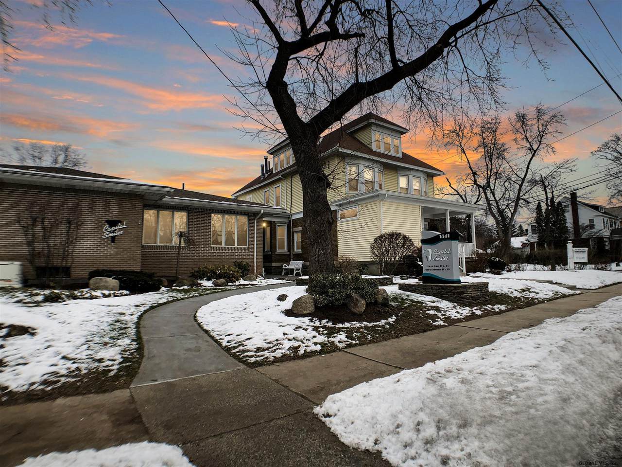 1541 Union St - Photo 1
