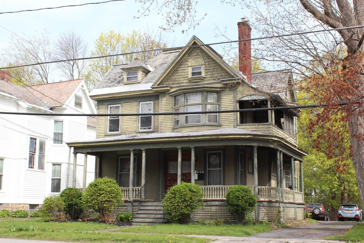 17 East High St - Photo 1