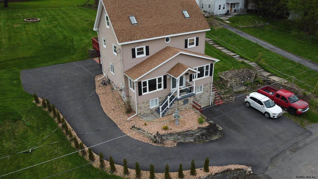 162 Elm St - Photo 1