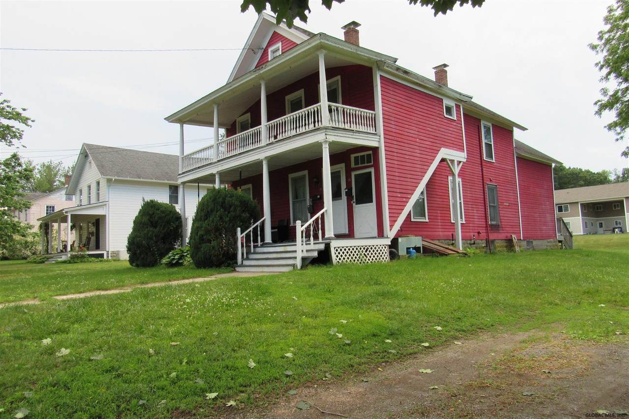 28 Woodlawn Av - Photo 1