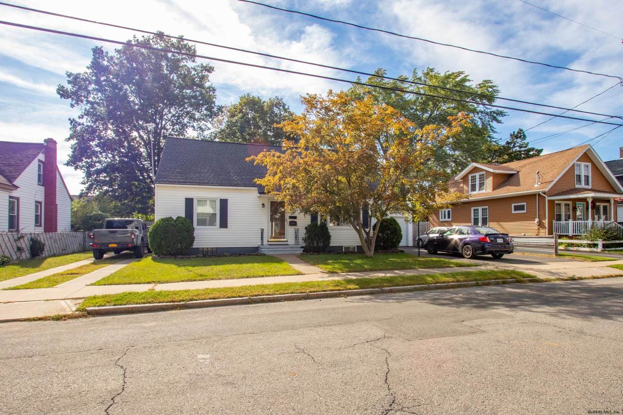 936 Cleveland Av - Photo 1