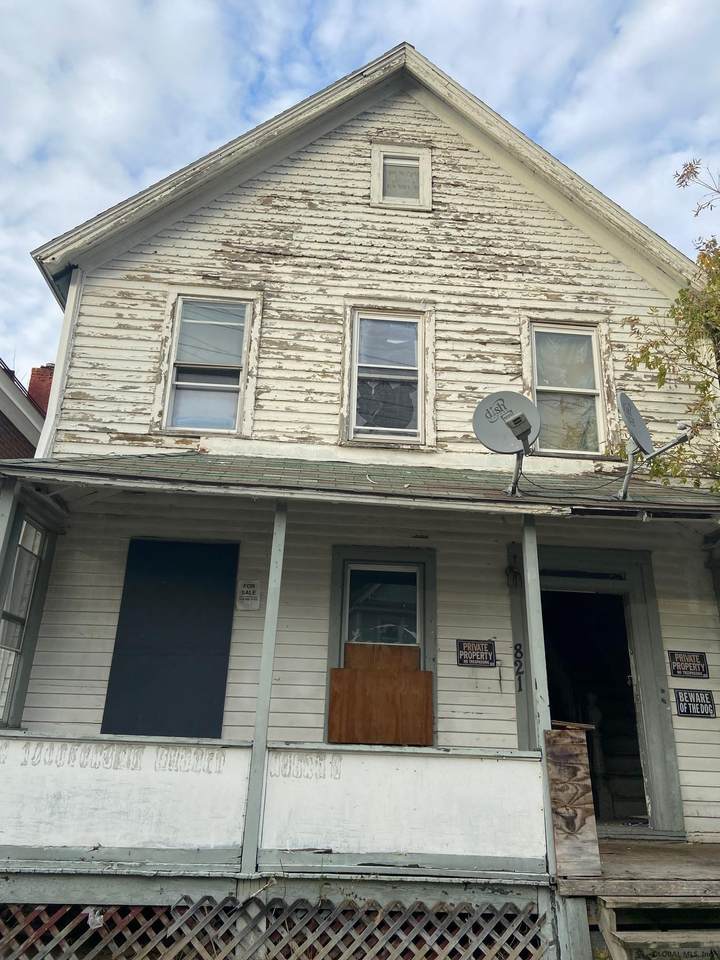 821 Strong Street - Photo 1