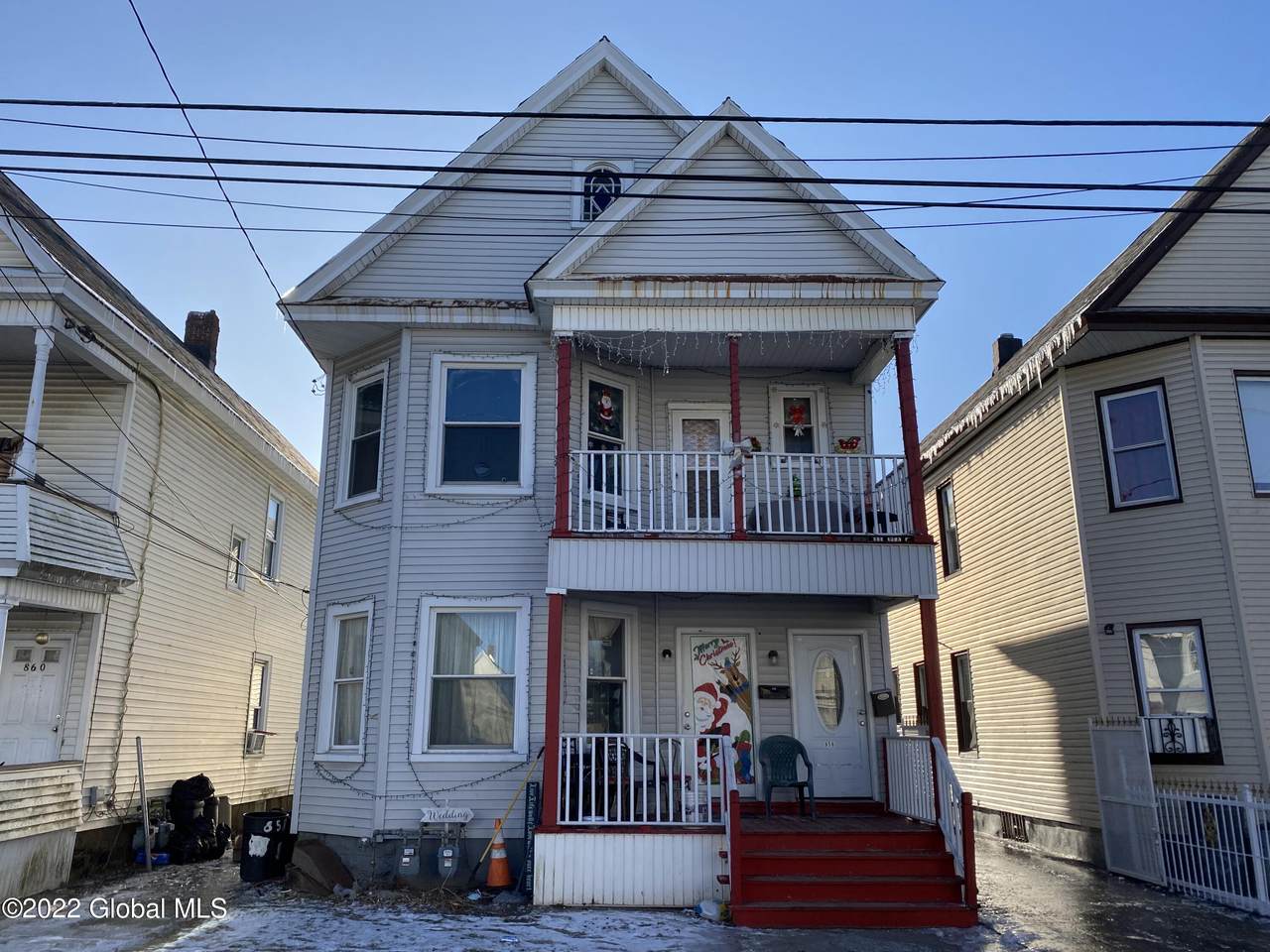 856 Stanley Street - Photo 1