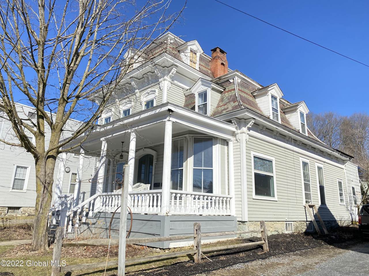50 Main Street - Photo 1