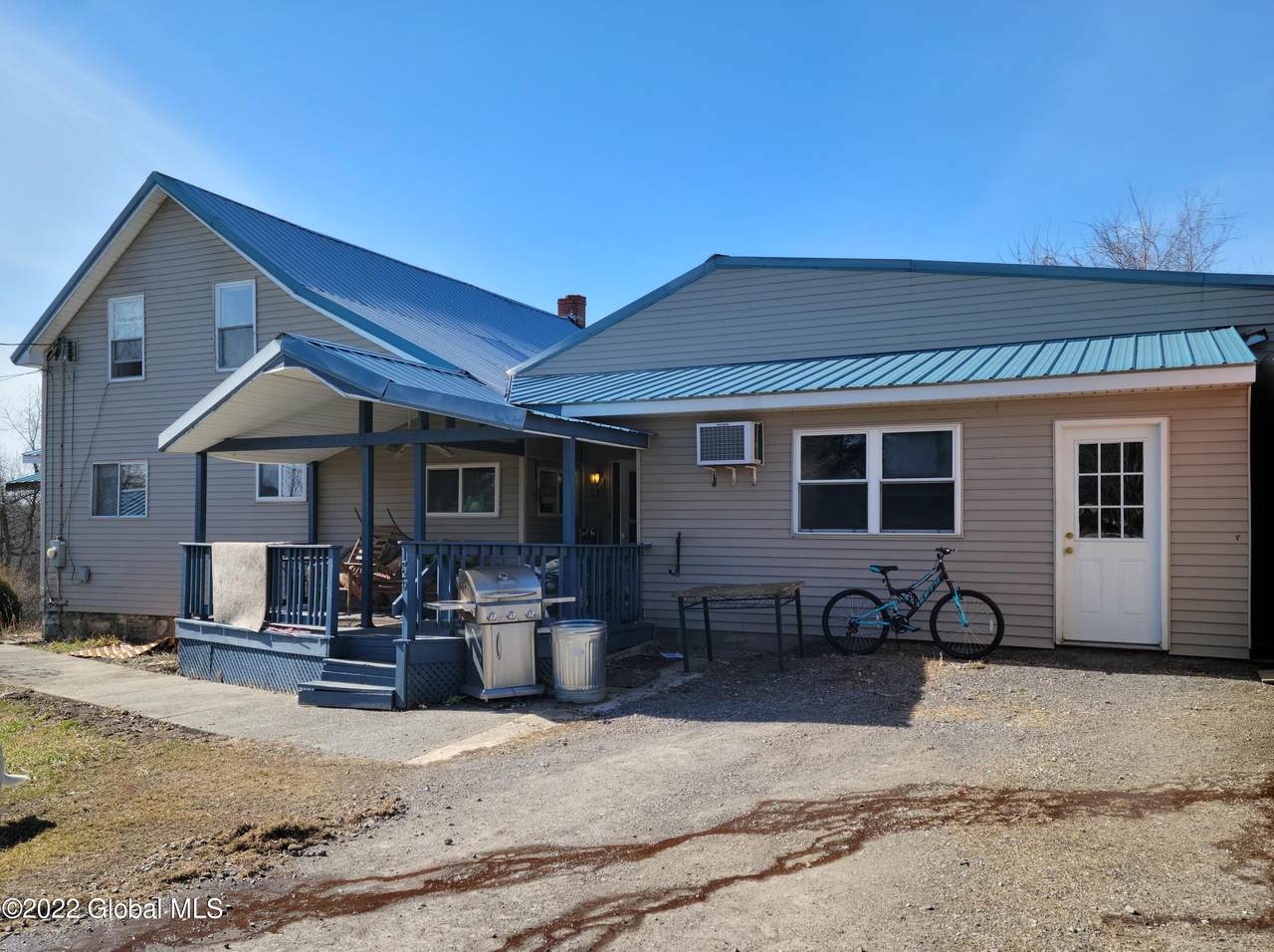 135 Dygert Street - Photo 1