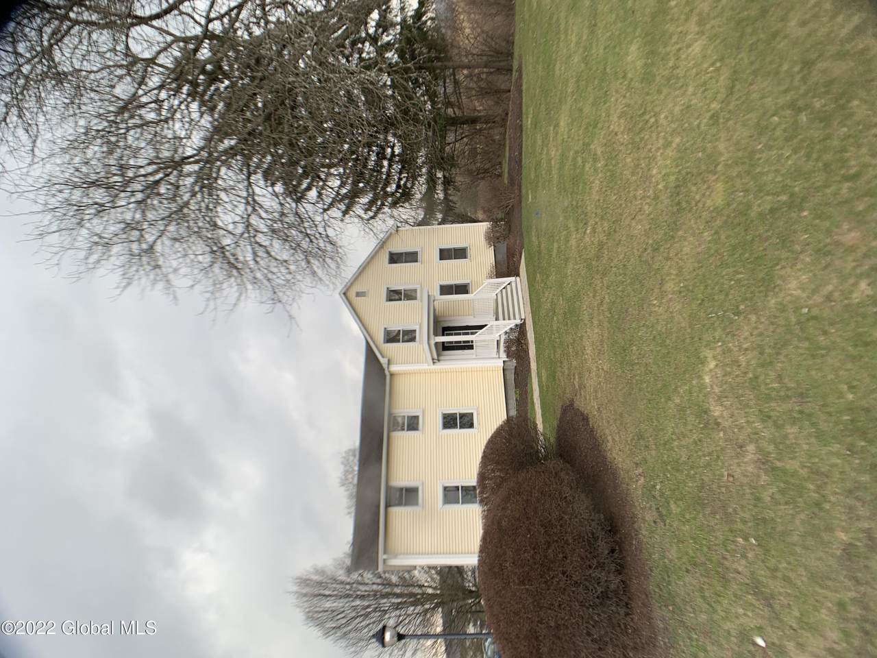 12099 9W - Photo 1