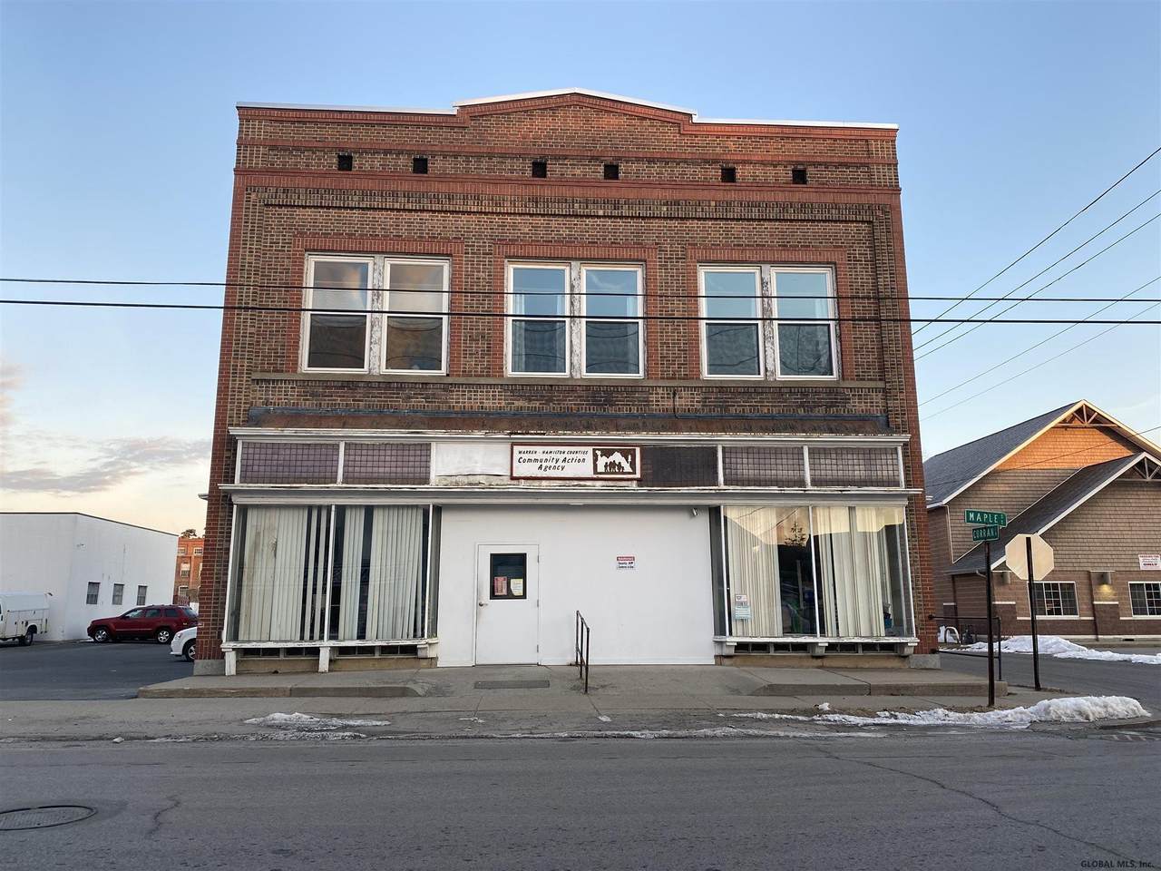 190 Maple Street - Photo 1